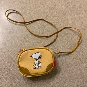 Snoopy Pretty Pouch Shoulder Bag Yellow